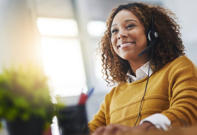 smiling-female-customer-support-call-team-worker